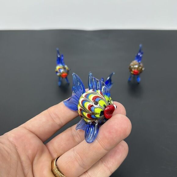 Set of 4 hand blown glass fish - Picture 2 of 3